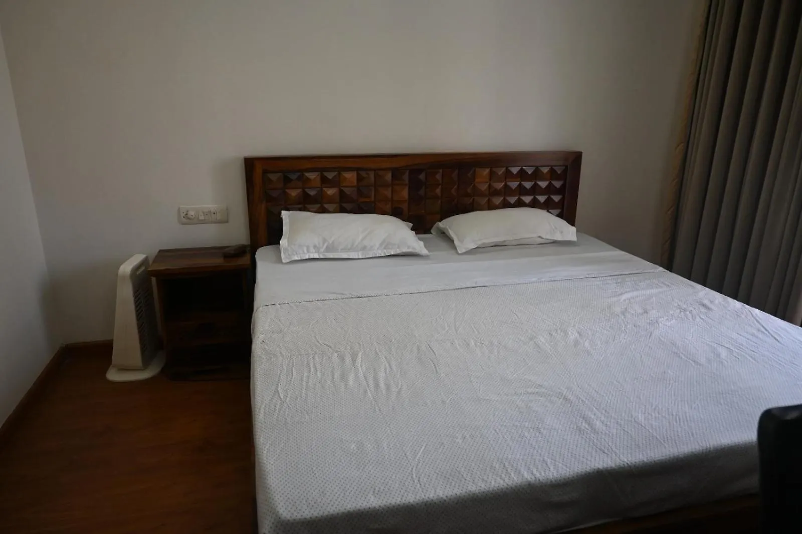 Apartment The Room, Central Park 2 Gurgaon
