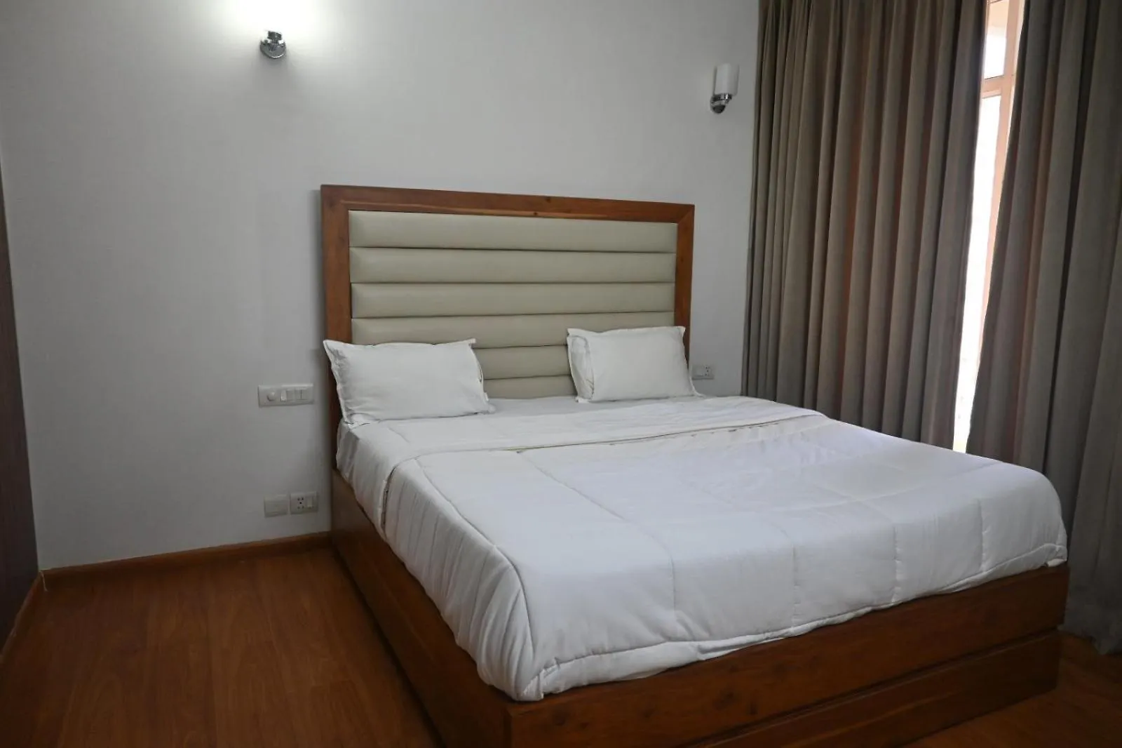 Apartment The Room, Central Park 2 Gurgaon